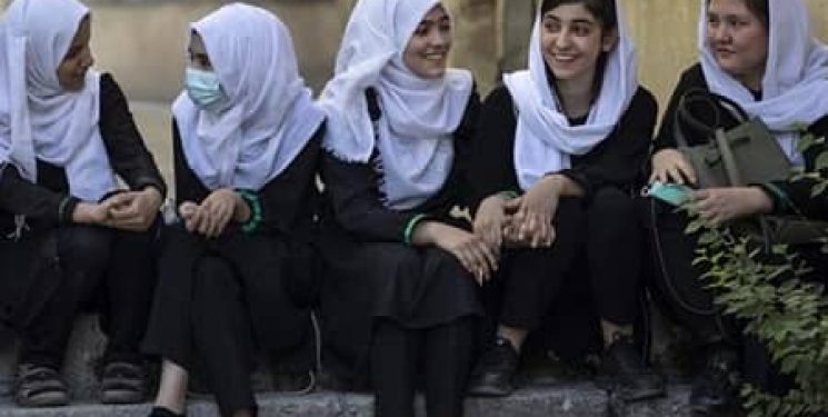 آموزش - مدارس افغانستان دختران