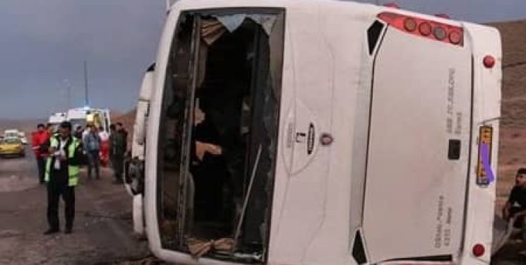 واژگونی اتوبوس